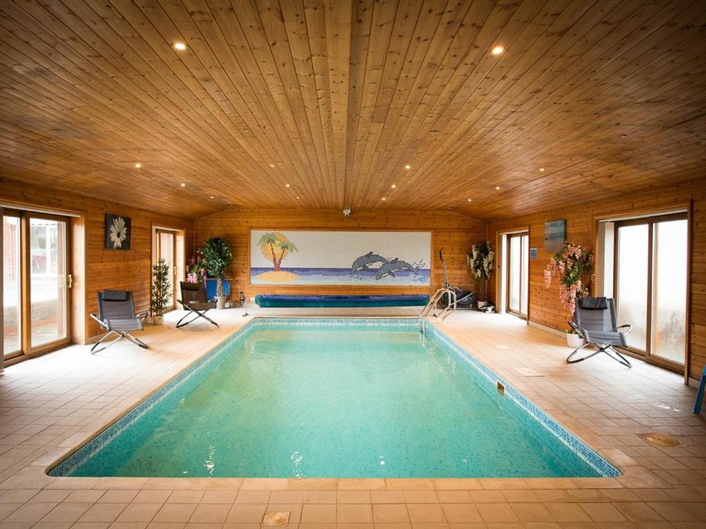 ทรีท็อป คอทเทจ แอนด์ สปา Villa กริมสบีย์ ภายนอก รูปภาพ